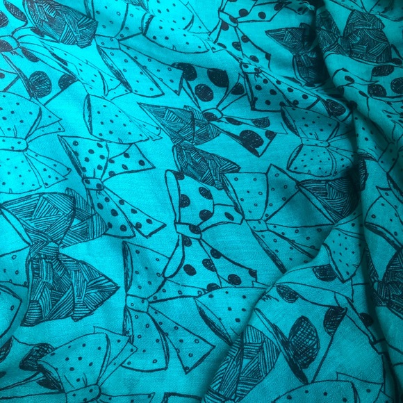 Infinity scarf - Picture 3 of 3